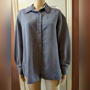 Pre-owned Marissa Christina long sleeve button shirt, size 8, TA